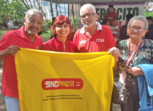 Sindprev BA participa de manifestação em defesa dos direitos dos trabalhadores